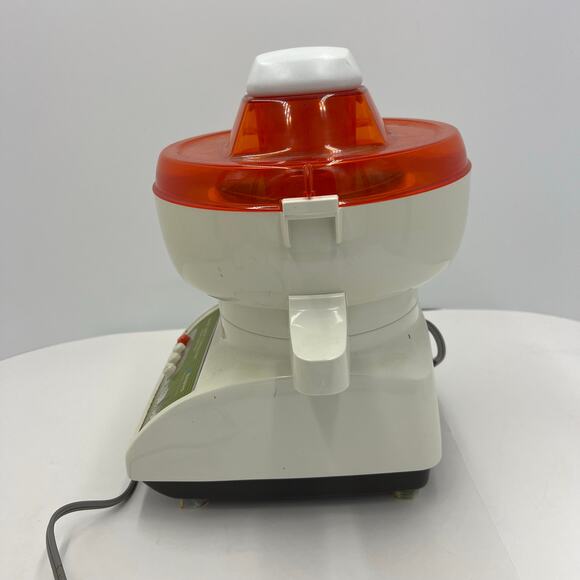 Vintage Sanyo Juicer Juice Electric Extractor Pulp Ejector (SJ-5400) - Picture 8 of 14